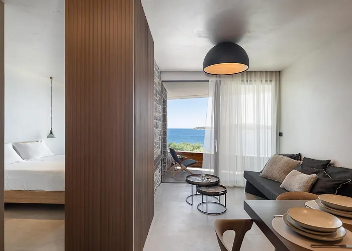 Seannamon Suites Unique Design Sea View Suites Next To The Beach